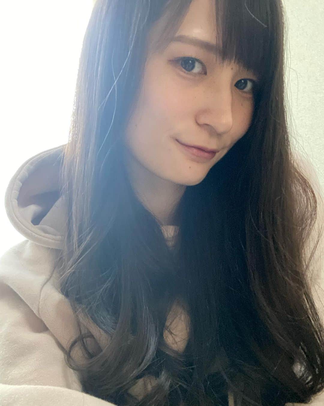柊みずほのインスタグラム：「ふわふわゆるるん 夜更かししてしまった、、おやすみなさいー！ 皆様もゆっくり休んでね！！」