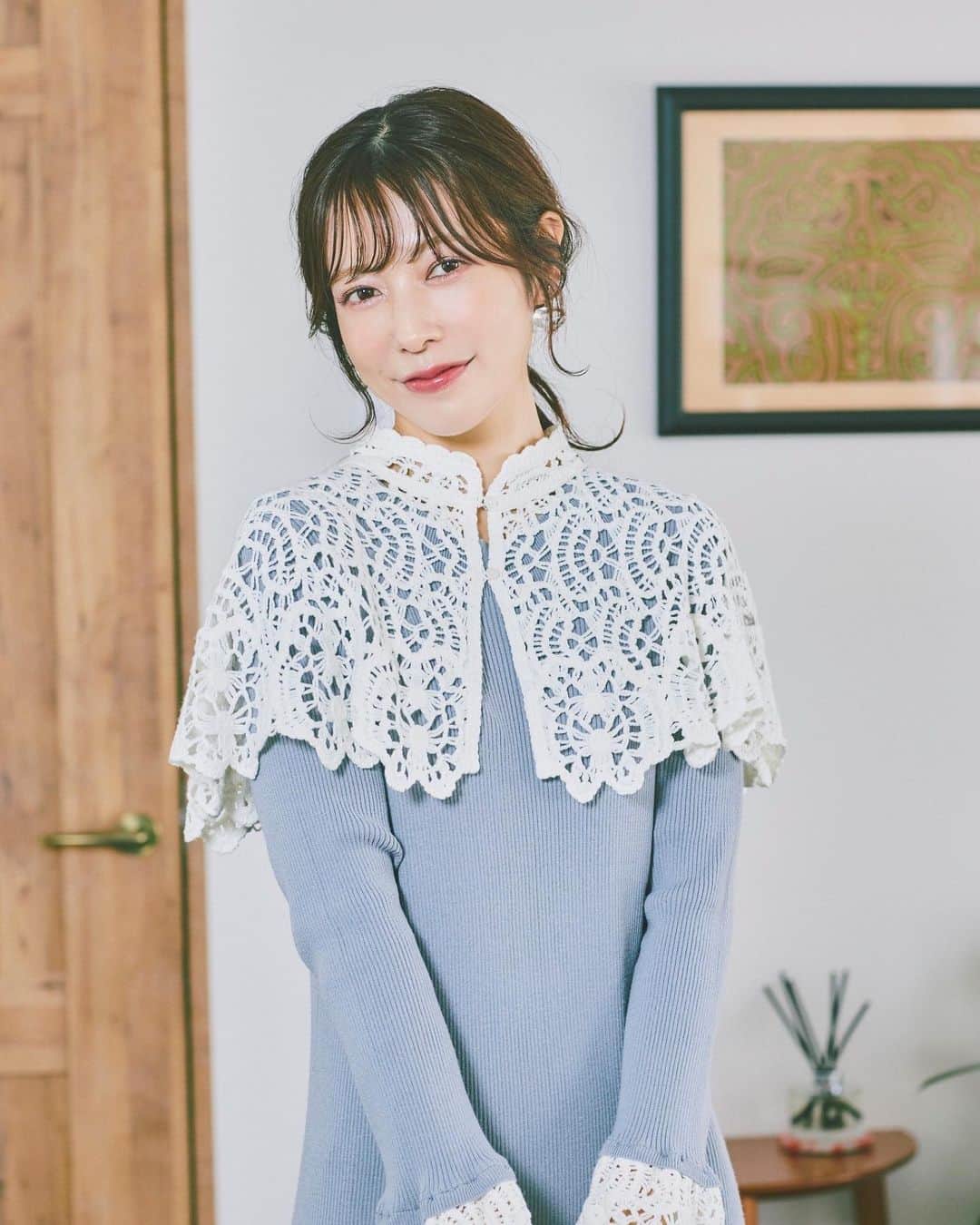 斉藤優里のインスタグラム：「女の子らしさ全開だから私のフォロワーちゃん達も 絶対好きな人多そうだねって話してたよ🥺 ⁡ 普段自分ではあんまり選ばないブルー系だからこそ 新鮮な気持ちで着れてチャレンジしやすい 季節だから選んだよ🩵🩵🩵 ⁡ 特にこの大きな襟がめちゃめちゃ可愛くてお気に入り つけ外し出来出来てシンプルでも使えたりするから 万能ワンピースです♡♡♡ ⁡ みんなだったらこのお洋服着てどこにお出かけしたい？ ⁡ _____ ⁡ dress…@cocodeal.official earring…@zena_nao sandal…@dianashoespress ⁡ _____ ⁡ #今日の服 #今日のコーデ #ゆったんコーデ #斉藤優里 #ゆったん」