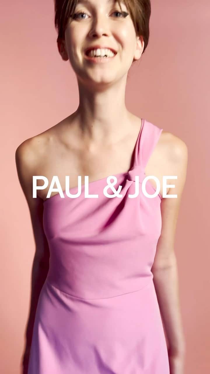 ポール&ジョーのインスタグラム：「Wedding season : on ! ⁠ ⁠ Designer @sosopaulandjoe⁠ Styling @leithclark⁠ Photographer @lizcollinsphotographer⁠ Hair @neilmoodie⁠ Makeup @_georginagraham_⁠ ⁠ #paulandjoe #paulandjoeparis #paulandjoewomen」