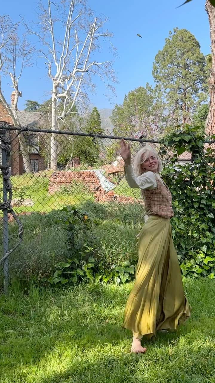 パイパー・アメリカ・スミスのインスタグラム：「One step closer to my cottagecore dream life 🐞」