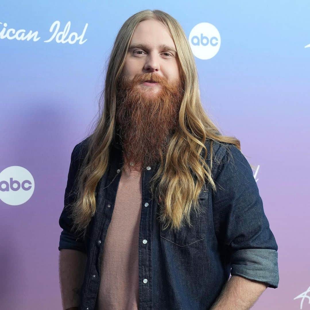 American Idolさんのインスタグラム写真 - (American IdolInstagram)「Making their star turn on IDOL! 🤩📸 Our Top 12 sing again for your votes Sun. + Mon.!!」4月27日 1時16分 - americanidol