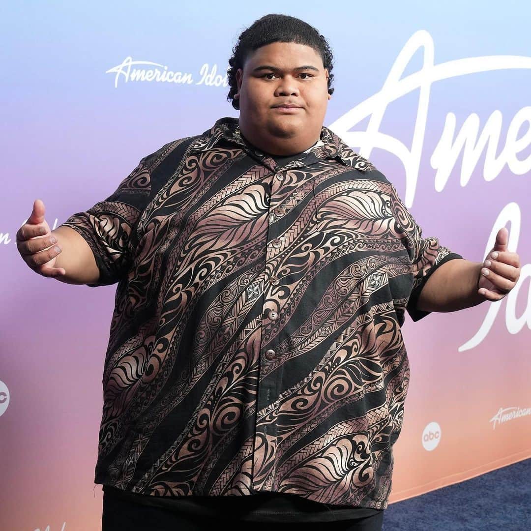 American Idolさんのインスタグラム写真 - (American IdolInstagram)「Making their star turn on IDOL! 🤩📸 Our Top 12 sing again for your votes Sun. + Mon.!!」4月27日 1時16分 - americanidol