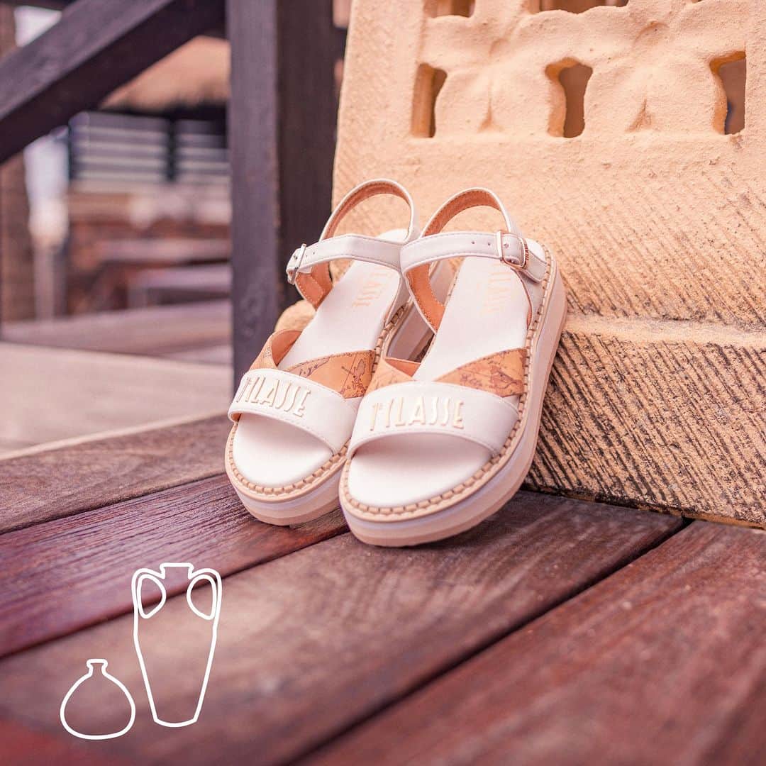 プリマクラッセのインスタグラム：「From laid-back picnics to dressy occasions, our sandals have you covered with style and comfort. 🎠  #AM1C #AM1CJunior #ss23showcase」