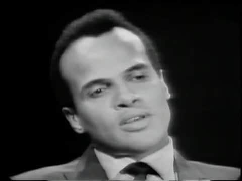 マリサ・トメイのインスタグラム：「A shining star. Thank you, Mr. Belafonte ✨」