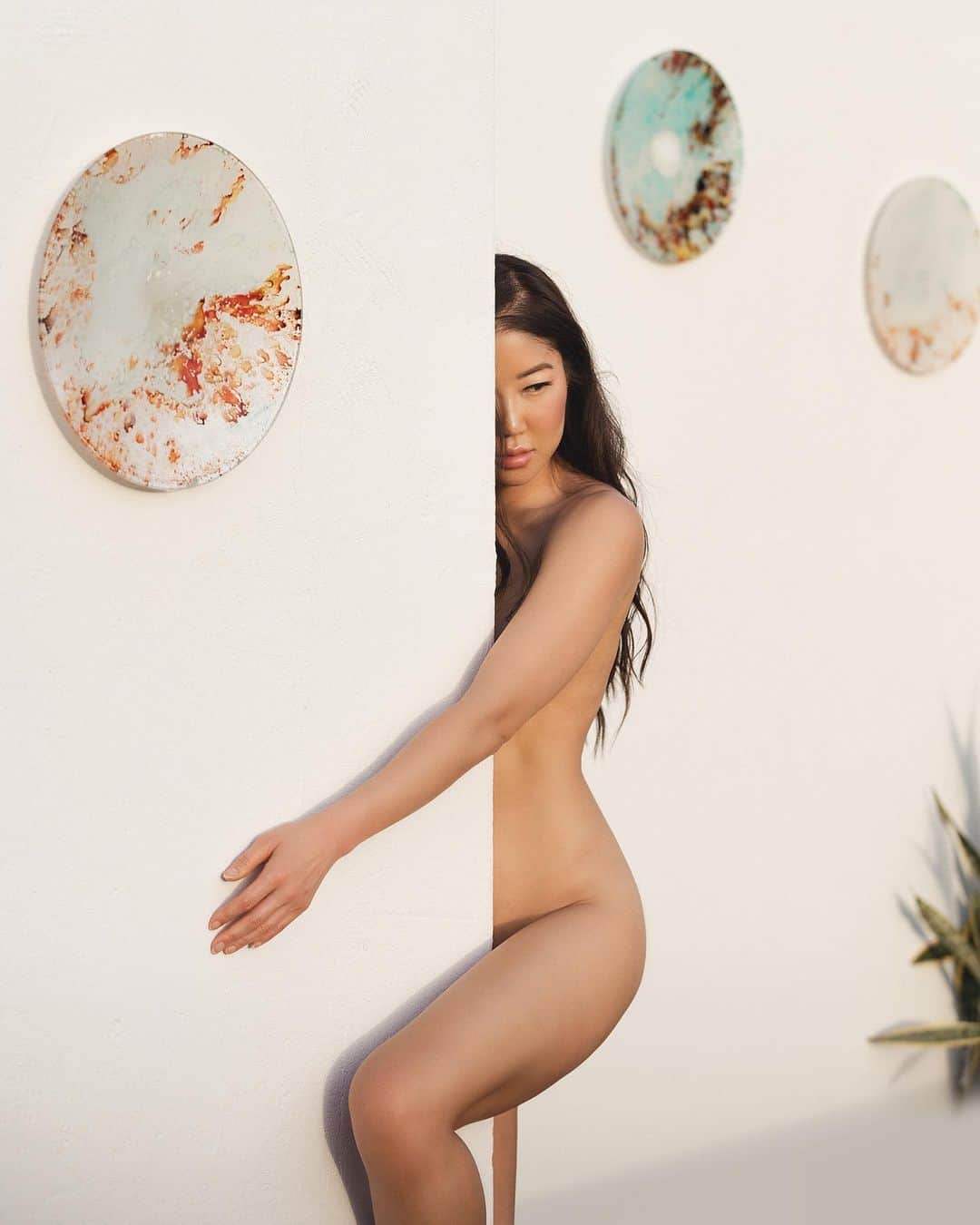 GODDESS OF LOVEのインスタグラム：「My desires for romantic relationships change depending on the color of my mood ring. I don’t have a good track record for being in monogamous, faithful relationships, so I stopped dating altogether to learn more about myself and others. Just as Mothers and Wives should be respected, strong, and wise, so should Unattached Women with No Children at every age! Your life is perfect.」