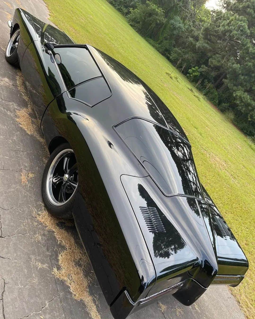 Classics Dailyのインスタグラム：「1972 Buick Riviera Owner @jesse__hobbs _ #classicsdaily #Classic #classics #Classiccar #classiccars #americanmuscle #Musclecar #Musclecars #car #cars #Buick #Riviera」
