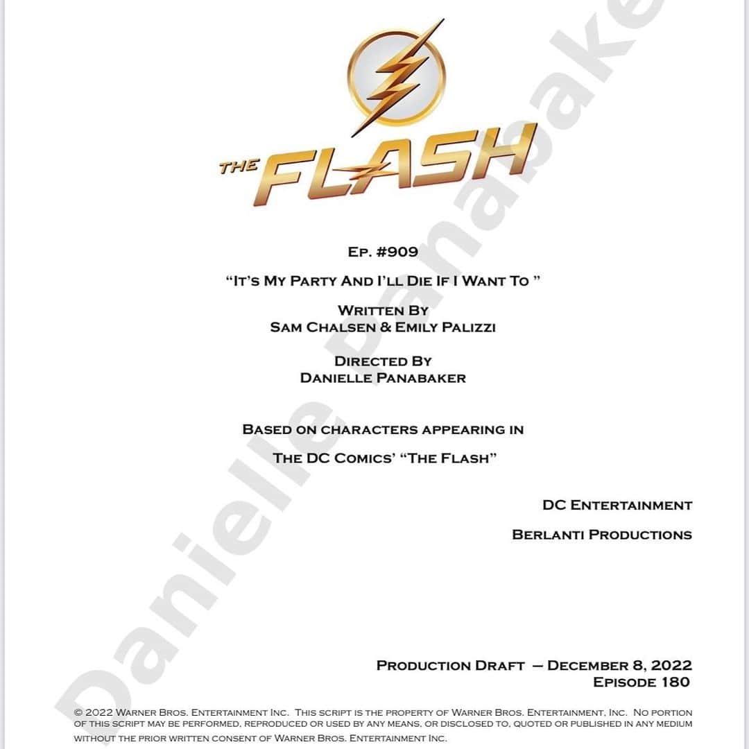The Flashのインスタグラム：「Every great episode starts with a great script. For our 180th episode, Sam & Emily did an incredible job and they were wonderful collaborators every step of the way.」