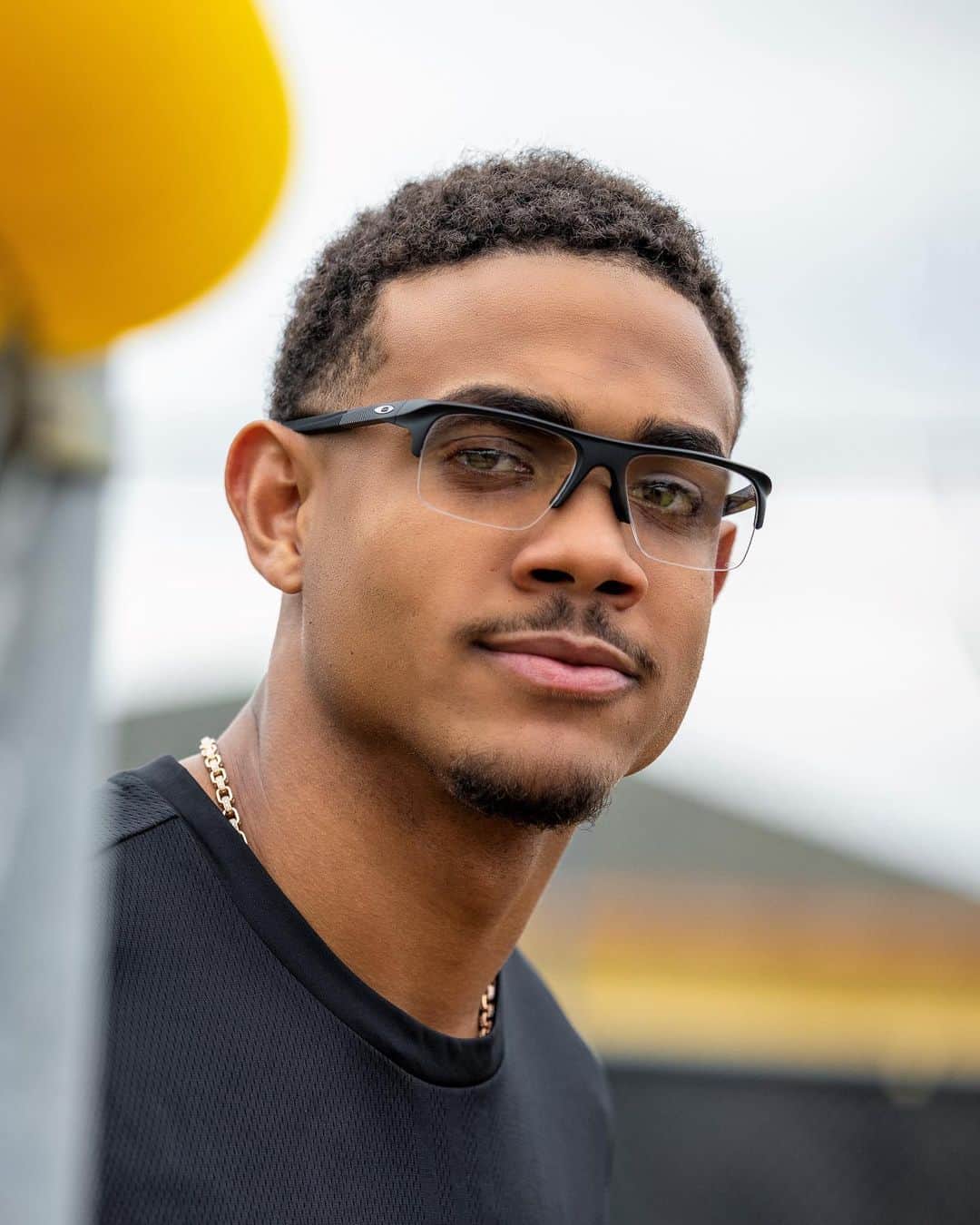 OAKLEYのインスタグラム：「Bringing the swagger. Breaking the mold. Changing the game. Welcome to #TeamOakley, @jrodshow44.」