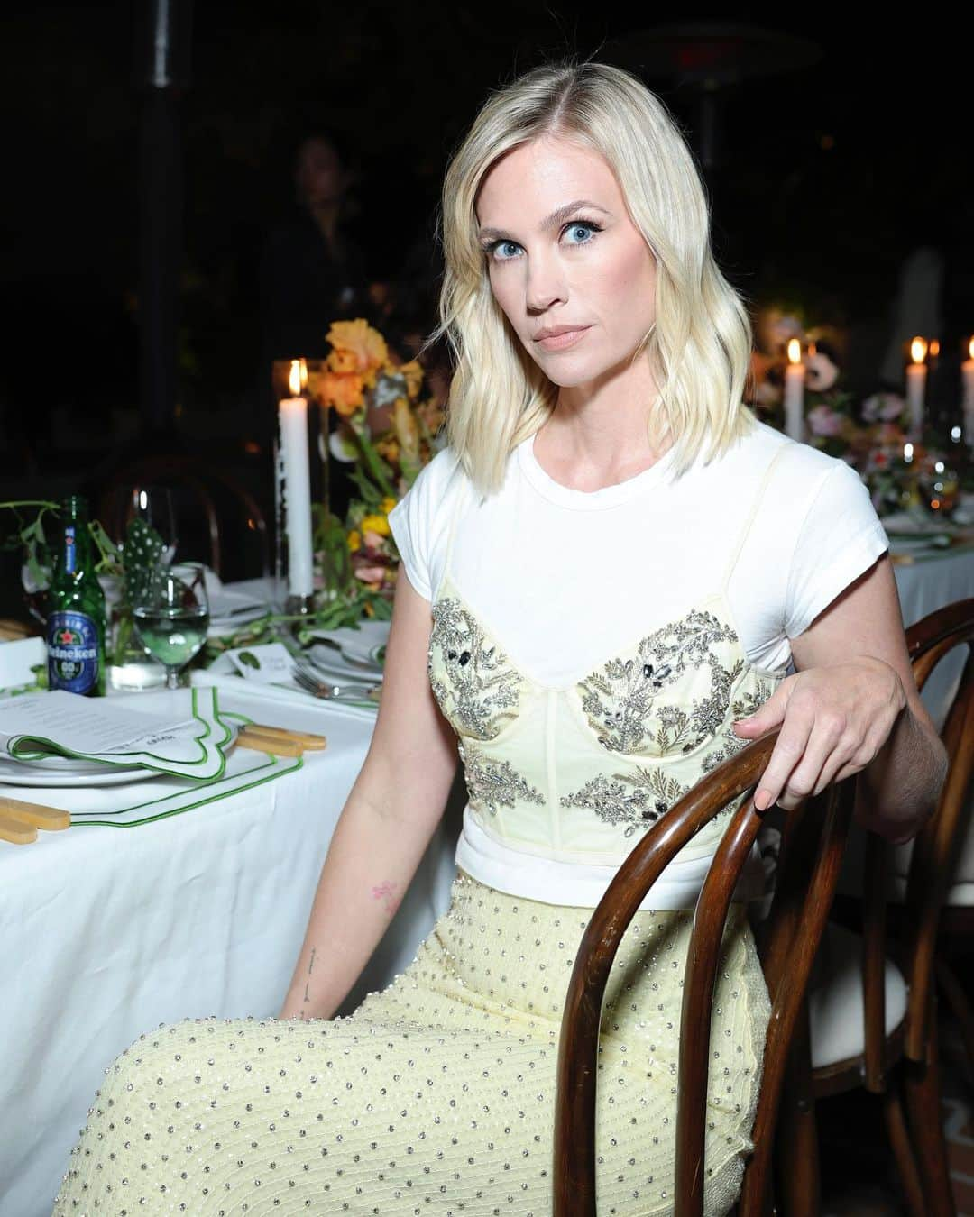 アーデムさんのインスタグラム写真 - (アーデムInstagram)「A poolside dinner with @netaporter at #ChateauMarmont in Los Angeles to celebrate the latest #ERDEM collection with guests wearing pieces from the #ERDEMSS23 runway collection and NET-A-PORTER's exclusive #ErdemVacation styles.  Guests included #RashidaJones, #AvaDuVernay, #GillianJacobs, #JanuaryJones, #CarlaciaGrant and #AlisonLoehnis.」4月27日 3時22分 - erdem