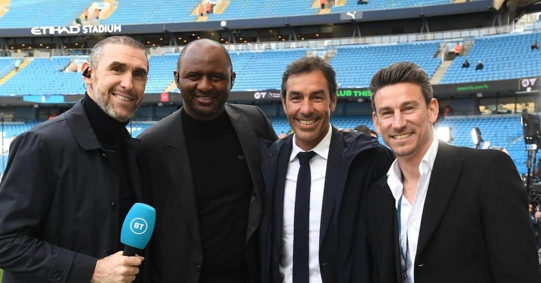 ローラン・コシールニーのインスタグラム：「Before THE match.   🔥🔥🔥  @robert_pires07  @officialpatrickvieira   Thanks @stuart_photoafc 📸」