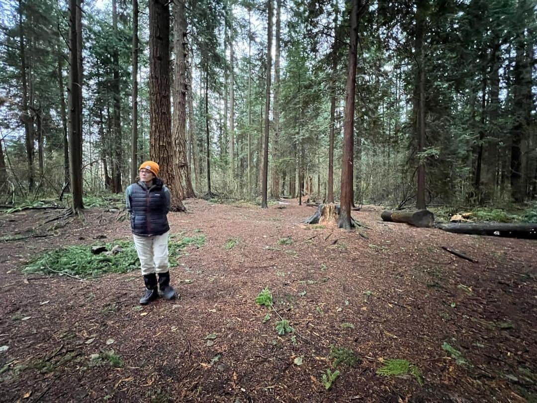 The Flashのインスタグラム：「We spend almost as many days prepping an episode as we do filming. Here’s a few of our fabulous crew on various scouts as we look at different potential filming locations and work out all the logistics of each spot」