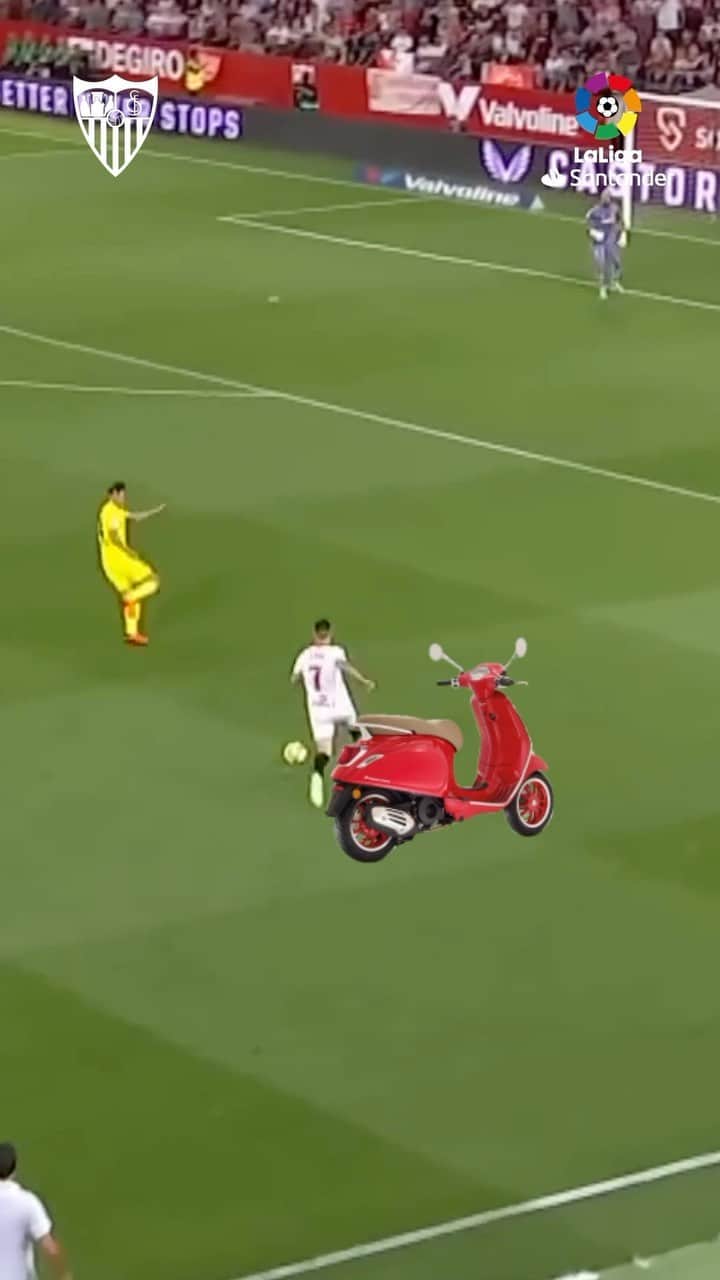 セビージャFCのインスタグラム：「🏍 💨 Suso 🎯 ⚽️ Rafa   #WeareSevilla #NuncaTeRindas #laliga #goal #reels #LaLigaHighlights」
