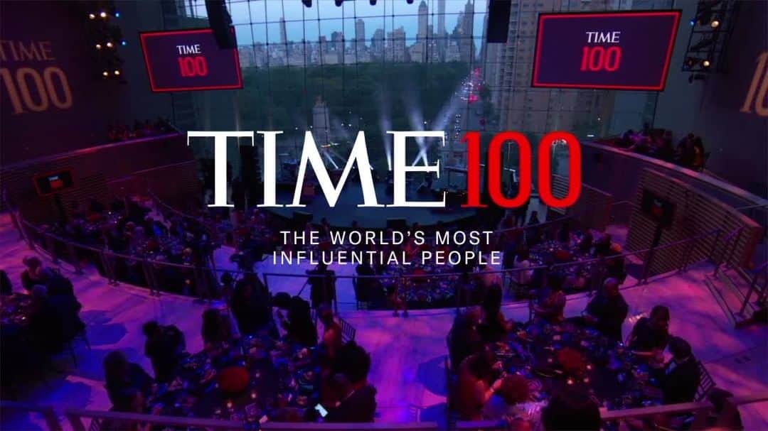 アメリカン・ブロードキャスティング・カンパニーのインスタグラム：「@jennifercoolidge hosts The #Time100 Gala 🤩 Tune in Sunday at 7/6c on ABC and stream on @hulu and @DisneyPlus.」