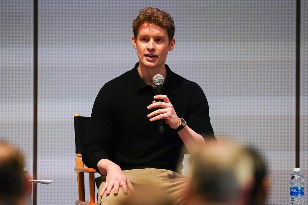 エヴァン・ベイツのインスタグラム：「We were honored to speak at the Partnership for Clean Competition Conference last week. We met the scientists, policymakers and thought leaders dedicated to upholding the values of clean sport and we could not be more grateful to meet and thank them face-to-face. Thank you for having us @pccantidoping #morethanmedals」