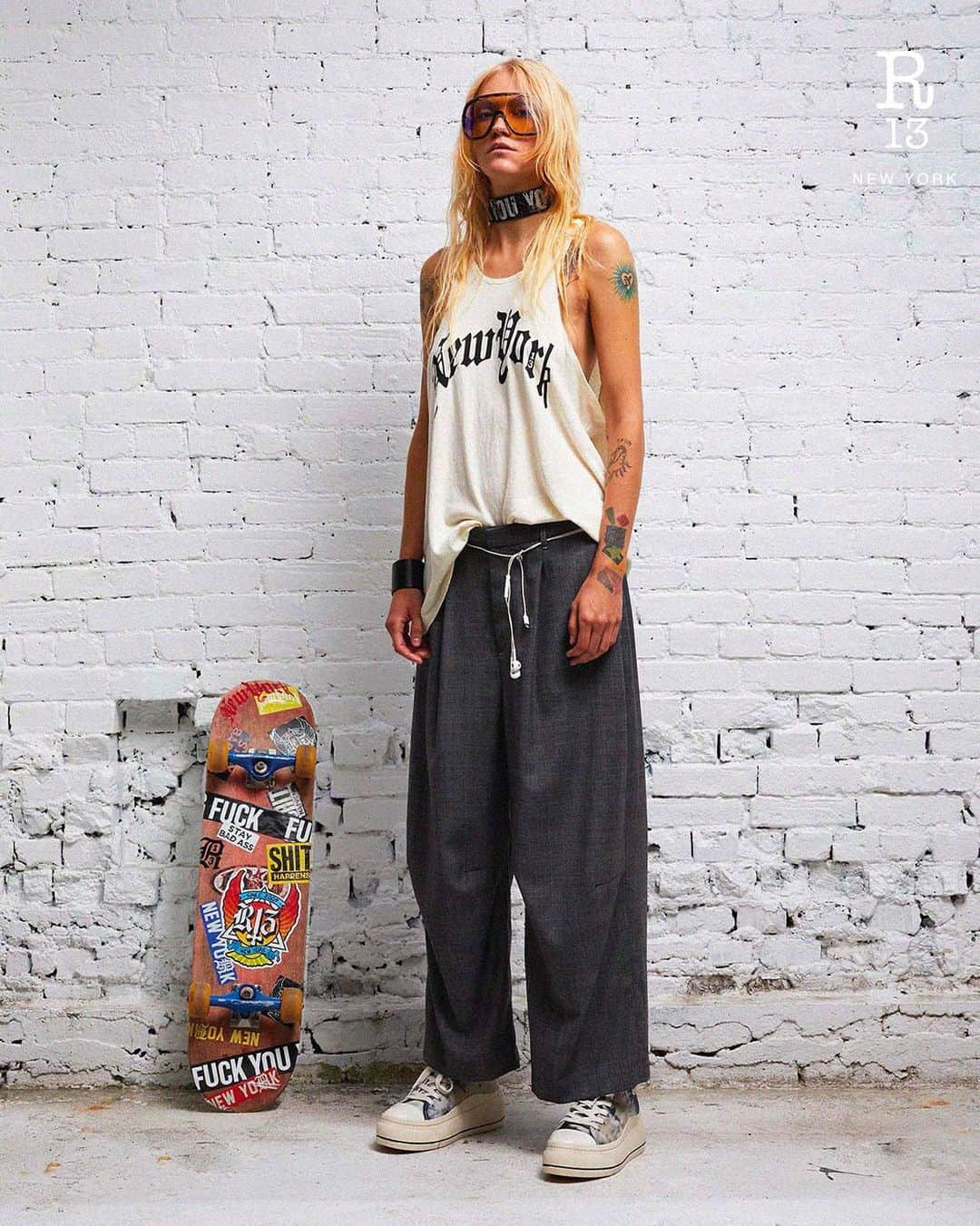 アールサーティーンのインスタグラム：「New York graphic tank tops provide a hyper relaxed fit, optimized for breathability, mobility and versatility.  Available at r13.com and our flagship at 34 Howard Street, NY.  #r13 #r13denim #skate」