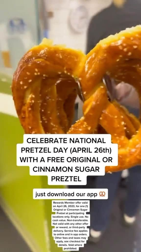 アンティ・アンズのインスタグラム：「PRETZEL PRETZEL PRETZEL PRETZEL 🥨🥨🥨🥨」