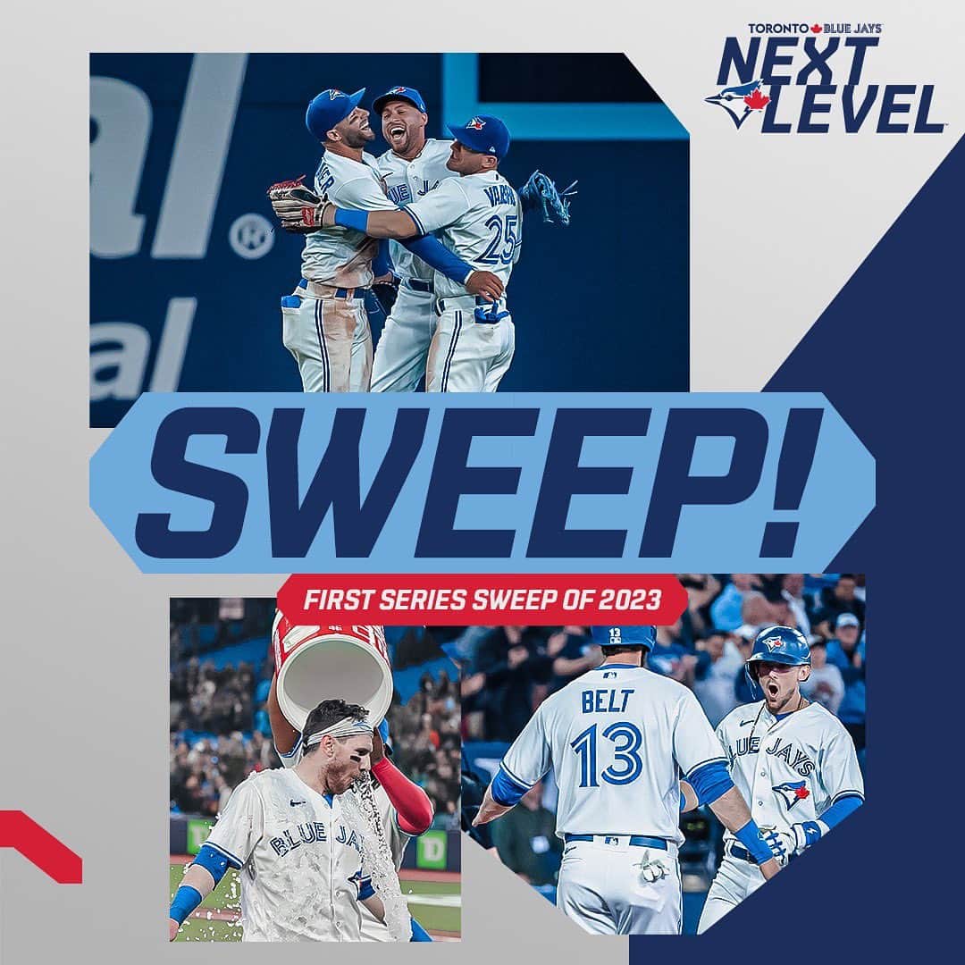 トロント・ブルージェイズさんのインスタグラム写真 - (トロント・ブルージェイズInstagram)「Knocked their Sox off 😌  Give us your 🧹 emojis! #NextLevel」4月27日 5時25分 - bluejays