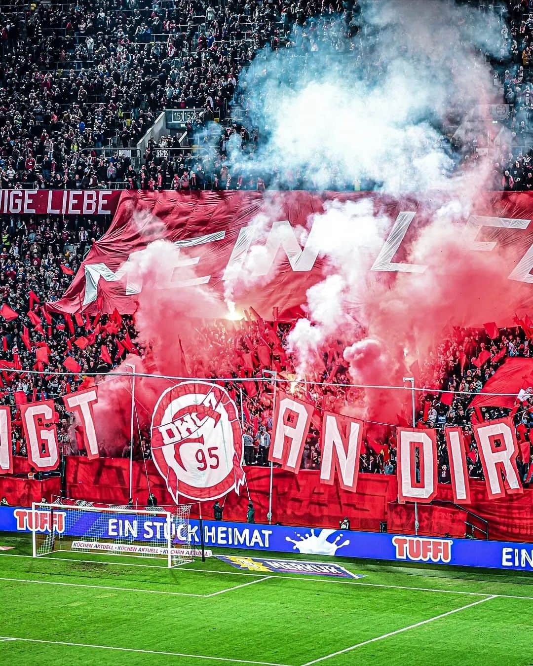 Skills • Freestyle • Tekkersさんのインスタグラム写真 - (Skills • Freestyle • TekkersInstagram)「bundesliga 2 side Fortuna Düsseldorf have announced plans to offer free tickets 🎟️ at some of their future home games next season 👏」4月27日 5時20分 - skillsweekly