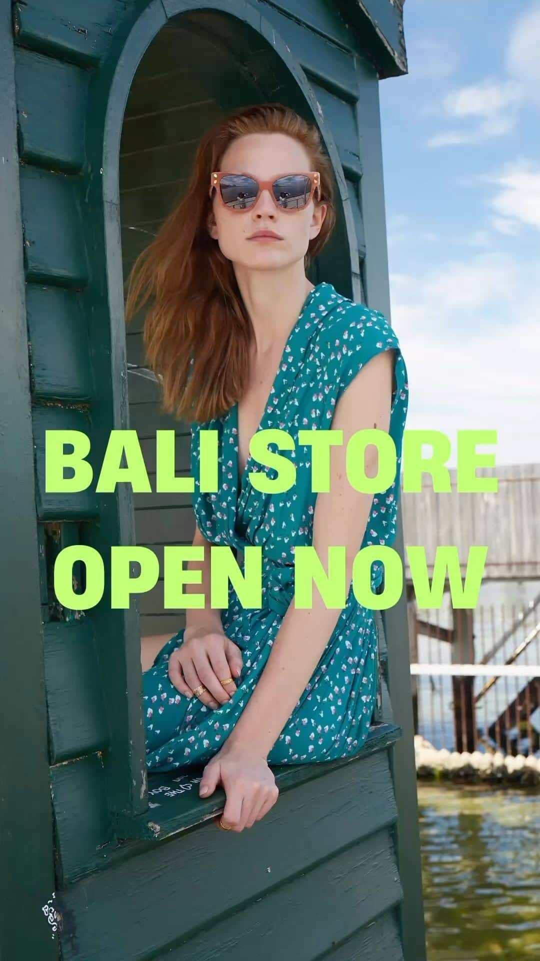 ステートオブジョージアのインスタグラム：「OUR STORE IS OPEN 🥳🥳🥳 Find us in Berawa: 📍Jl. Pantai Berawa No.51A,Tibubeneng, Kec. Kuta Utara, Kabupaten Badung, Bali 80361」