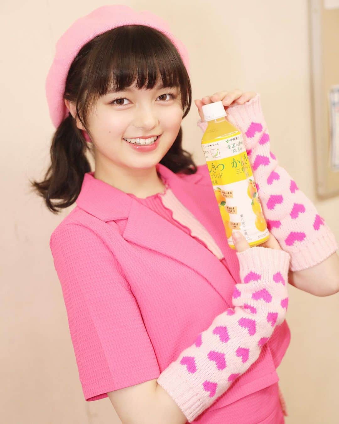虹のコンキスタドールのインスタグラム：「#虹コンおかわりツアー オフショット📸👧🏻 #虹コン」