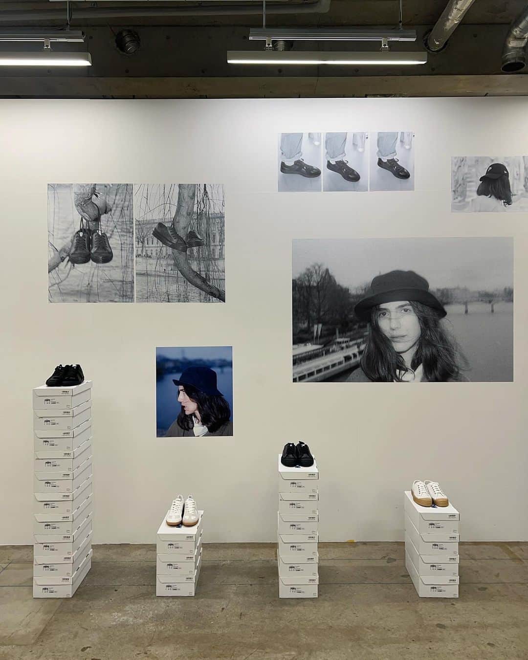 PERVERZE_OFFICIALさんのインスタグラム写真 - (PERVERZE_OFFICIALInstagram)「Exhibition up to date by Marcelo Gomes.  Collaboration items are now available in the store. You can purchase them on our website from tomorrow 04/28. You can try on at @perverze_minamiaoyama   @novesta @novesta_japan x @perverze_official  @neweracap x @perverze_official  Photography @marceloagomes   #PERVERZE_SS22 #THEEMBODIMENTSTORE」4月27日 15時49分 - perverze_official
