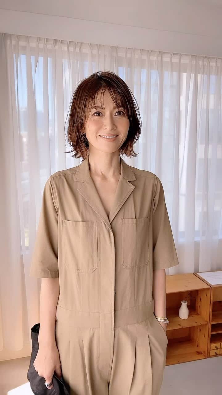 畑野ひろ子のインスタグラム：「今日は、 @selestory40 撮影📷 ヘアメイクは、　@kikku726 💄 髪の毛、着々と伸びてます😆 以前、360度ヘアをリクエストいただいていたので、撮ってもらいました🥰」