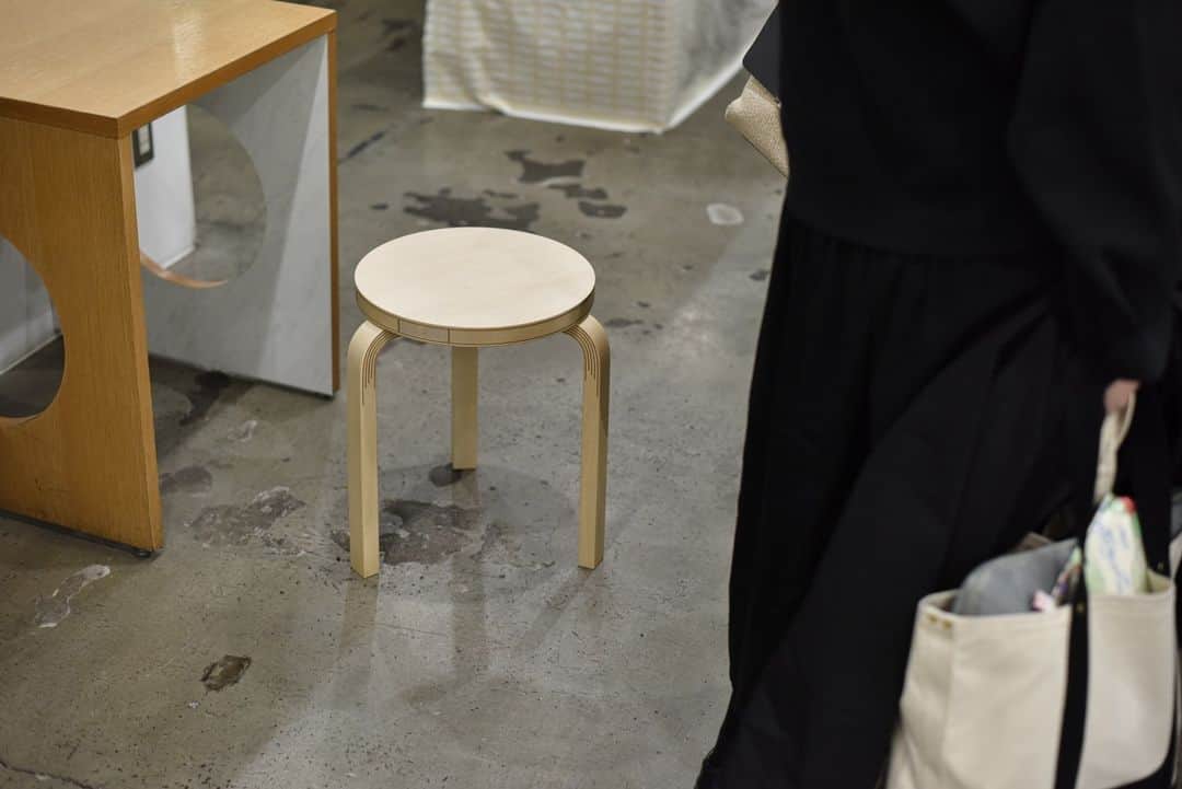 Artekさんのインスタグラム写真 - (ArtekInstagram)「Just over a month ago we had the pleasure of welcoming friends of Artek Tokyo to Dover Street Market Ginza to launch the 90 Years of Stool 60 celebrations.⁠ A big thank you to all who came with us. ⁠ ⁠ #90yearsofstool60」4月27日 16時00分 - artekglobal