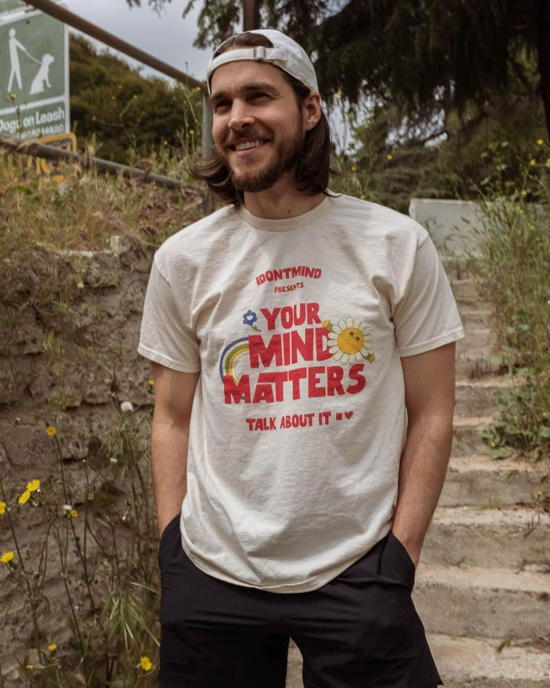 クリス・ウッドのインスタグラム：「Mental Health Month starts in just a few days, and we just dropped our new collection. IDONTMIND has a really big couple of years ahead, and I can’t wait for you see everything we’re working on. We need your support more than ever. If you can, buy a shirt. Get one for a friend. Wear it around. Feel empowered to prioritize your mental health. Start conversations about it. And if you can’t shop right now, just write IDONTMIND on a white tee with a sharpie and wear that instead.  During all of Mental Health Month (May), we’ll be encouraging people to wear IDONTMIND and share some of their mental health journeys on social. Join us in any way you can.  Your mind matters. Talk about it. ◼️♥️  Shop the new collection at idontmind.com [link in bio]」