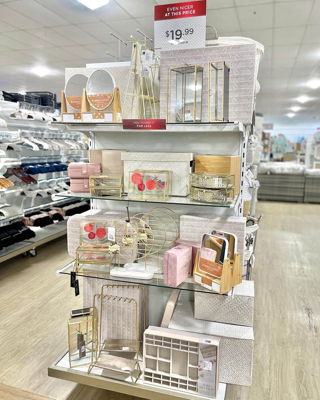 HomeGoodsのインスタグラム：「Time to tidy up! 🧺 It’s #GetOrganizedDay and we want to hear your best organizing hacks. Drop them below ⬇️」