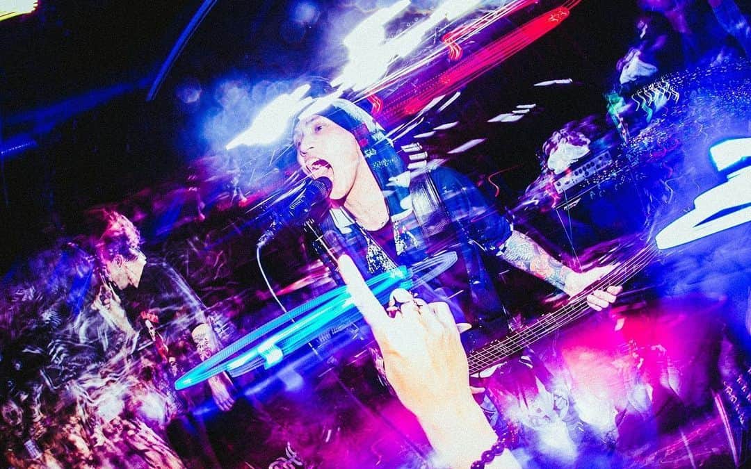 清水亮さんのインスタグラム写真 - (清水亮Instagram)「Love you guys Brisbane🫶You fuckin rocked last night!! I can't forget it. Thanks. Cheers.  Photos by @yamada_mphoto」4月27日 7時25分 - coldrain_rxyxo_bass