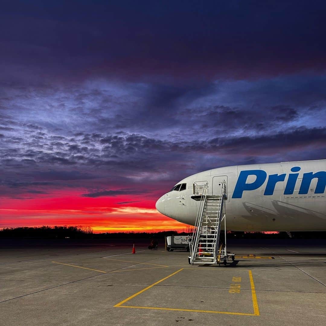 Amazonのインスタグラム：「A reminder that beauty is all around. 😍」