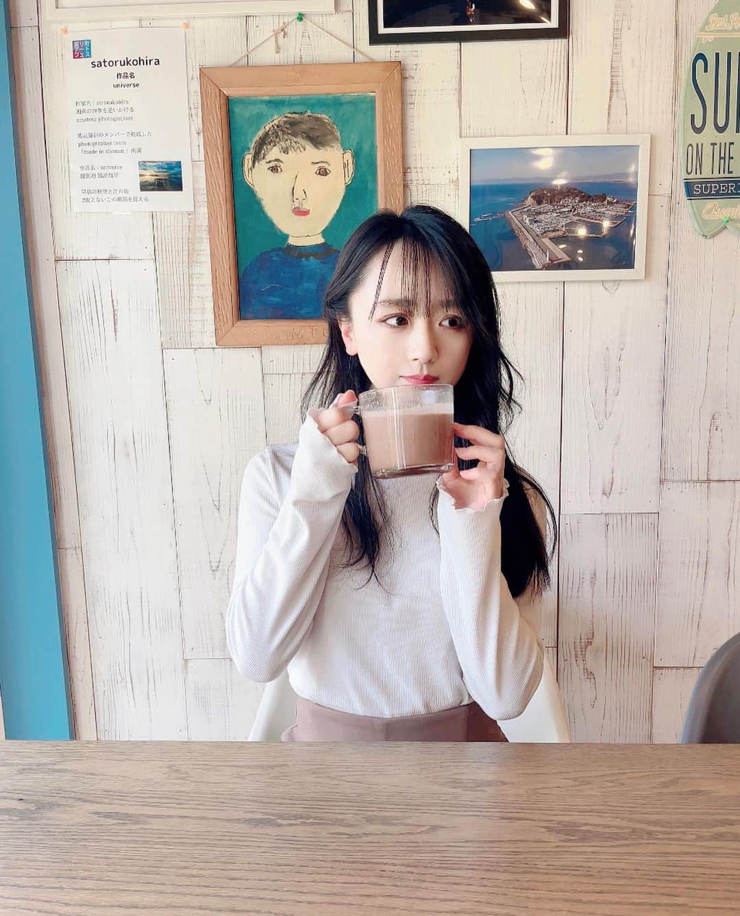 久保亜沙香のインスタグラム：「おはようございます☕︎」