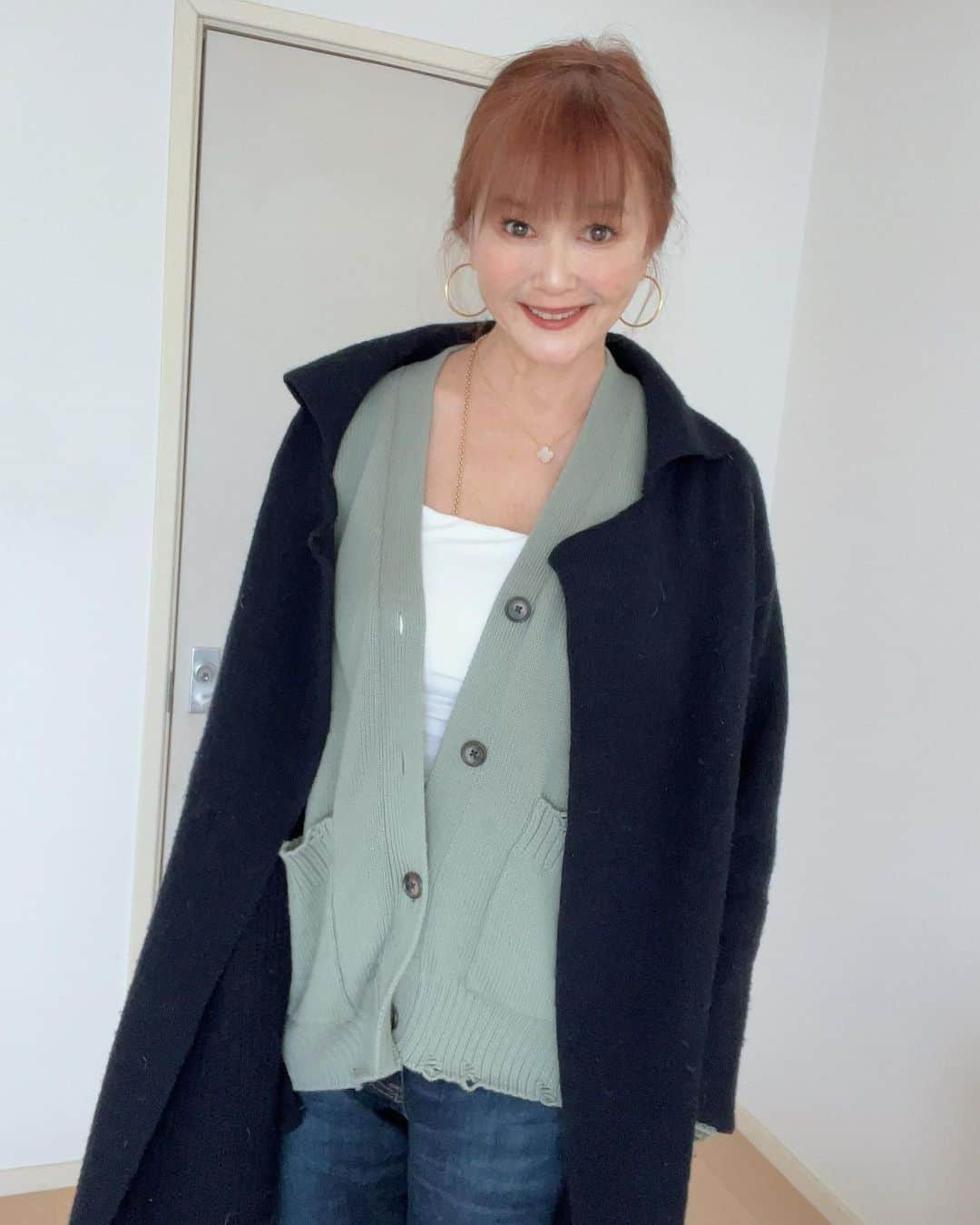 高見恭子さんのインスタグラム写真 - (高見恭子Instagram)「おはよう！とあなたのこころに言ってあげよう  #coat#coatlove  #coatstyle #coatcode  #chestercoat #chester #fashion#tradfashion  #traditional #vintage #vintagecoat」4月27日 8時37分 - takami_kyoko