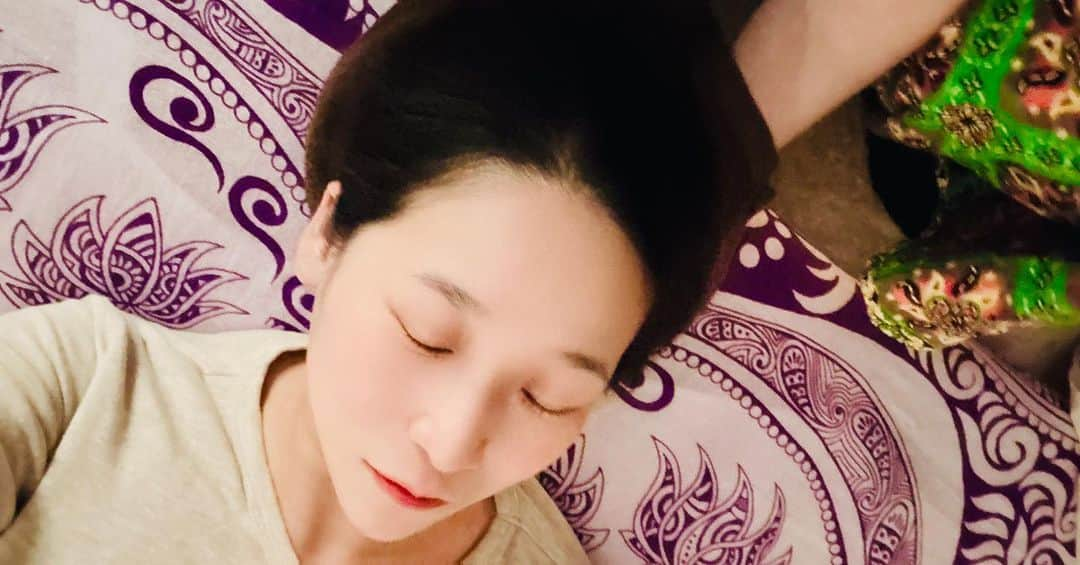 世手子さんのインスタグラム写真 - (世手子Instagram)「heal tired body✨✨ Soothing Thai massage🧘 I can relax my whole body(o^^o) もう肩がバキバキでたまらず @loreillebienn  #ロレイユビヤン へ行ってきました（＾ν＾） 心地よいタイ式マッサージでじっくり2時間(^_^*) 首も肩もばっきばき 寝てるだけで、色々ほぐれた気がする❣️ 育児で全然運動できてかいから普段より関節沢山動かせて大満足(^ ^) やっぱりタイ式は一番癒される(//∇//) 丁寧な施術(*^▽^*) 日々お仕事でお疲れの方にも #育児疲れ のママにも超絶オススメです(๑╹ω╹๑ ) #相模大野マッサージ #相模大野サロン #神奈川マッサージ #タイ古式マッサージ #相模大野リラクゼーション #神奈川リラクゼーション #ドタバタ育児  #二児のママ  #2児育児 #赤ちゃんのいる暮らし  #3歳男の子 #3歳差育児  #二児の母 #二児ママ  #ママシンガー  #二児育児 #2児ママ #2児のママ #赤ちゃんのいる生活 PR」4月27日 8時43分 - rojide