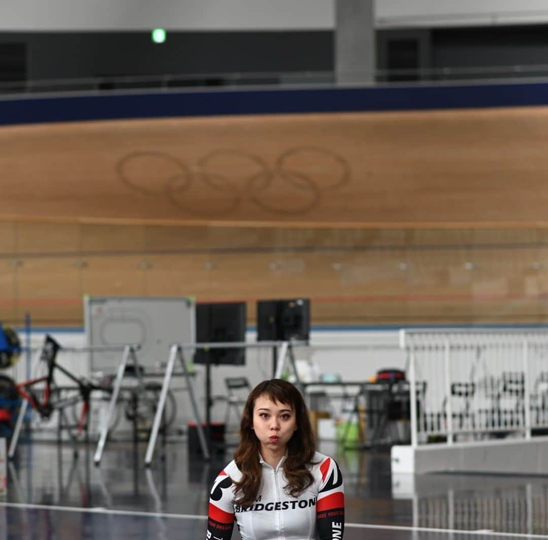 太田りゆのインスタグラム：「直近のレースの予定✩࿐⋆*  競輪選手として 5 月 5 日~7 日開催のいわき平競輪 「オッズ・パーク杯」  自転車トラック競技選手としては 5 月 12 日~15 日開催の伊豆ベロドローム「全日本選手権」に出場予定です。  全日本選手権は 13 日はスプリント、14 日はケイリンにのみ出場します！  みなさんぜひ、どちらも応援に来てください! 待ってます( * ́꒳`*♡♡  #競輪 #競輪選手 #自転車 #自転車競技 #スポーツ #アスリート #スポーツ選手 #サイクリング #サイクリスト  #全日本選手権 #bridgestone #bridgestonebike」