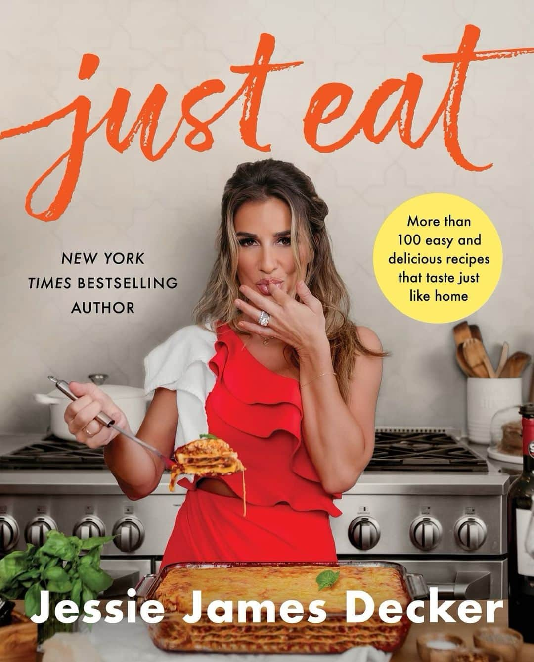 Jessie Jamesさんのインスタグラム写真 - (Jessie JamesInstagram)「The cover of my cook book “Just Eat” is finally here!!!!!!!!🦐❤️💋 wohoooooo for the winner Cajun shrimp ha! I am SO excited for y’all to order and get this book. The recipes are so damn good, so delicious and the photos of the food ahhhhhh🤌🏽  I want to give y’all a deal.  Link in bio and use code between now and April 28 at @barnesandnoble you’ll get 25% OFF!   Use the promo code PREORDER25 for the 25% off discount」4月27日 10時12分 - jessiejamesdecker