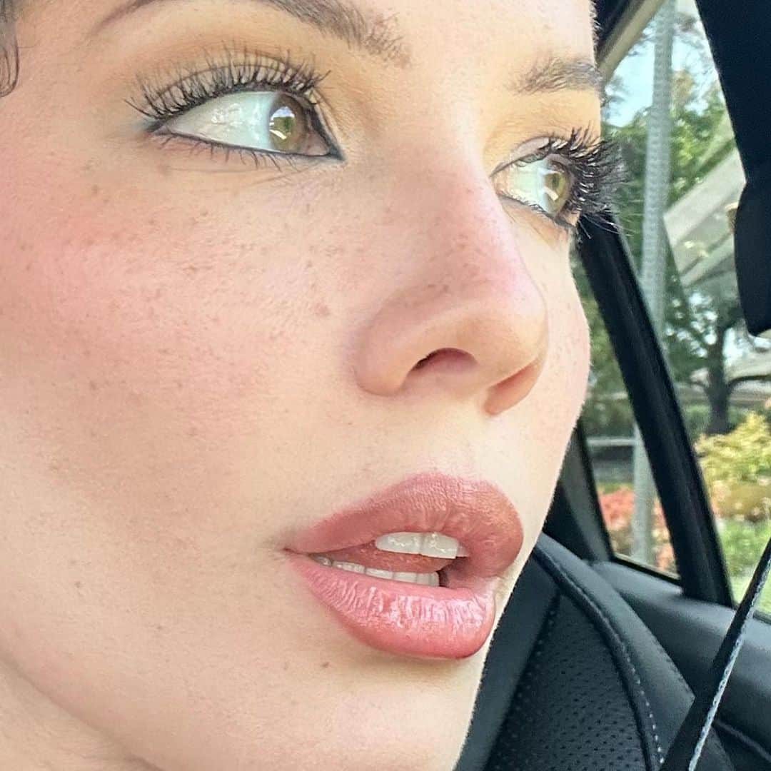 Halseyさんのインスタグラム写真 - (HalseyInstagram)「🛁」4月27日 10時44分 - iamhalsey