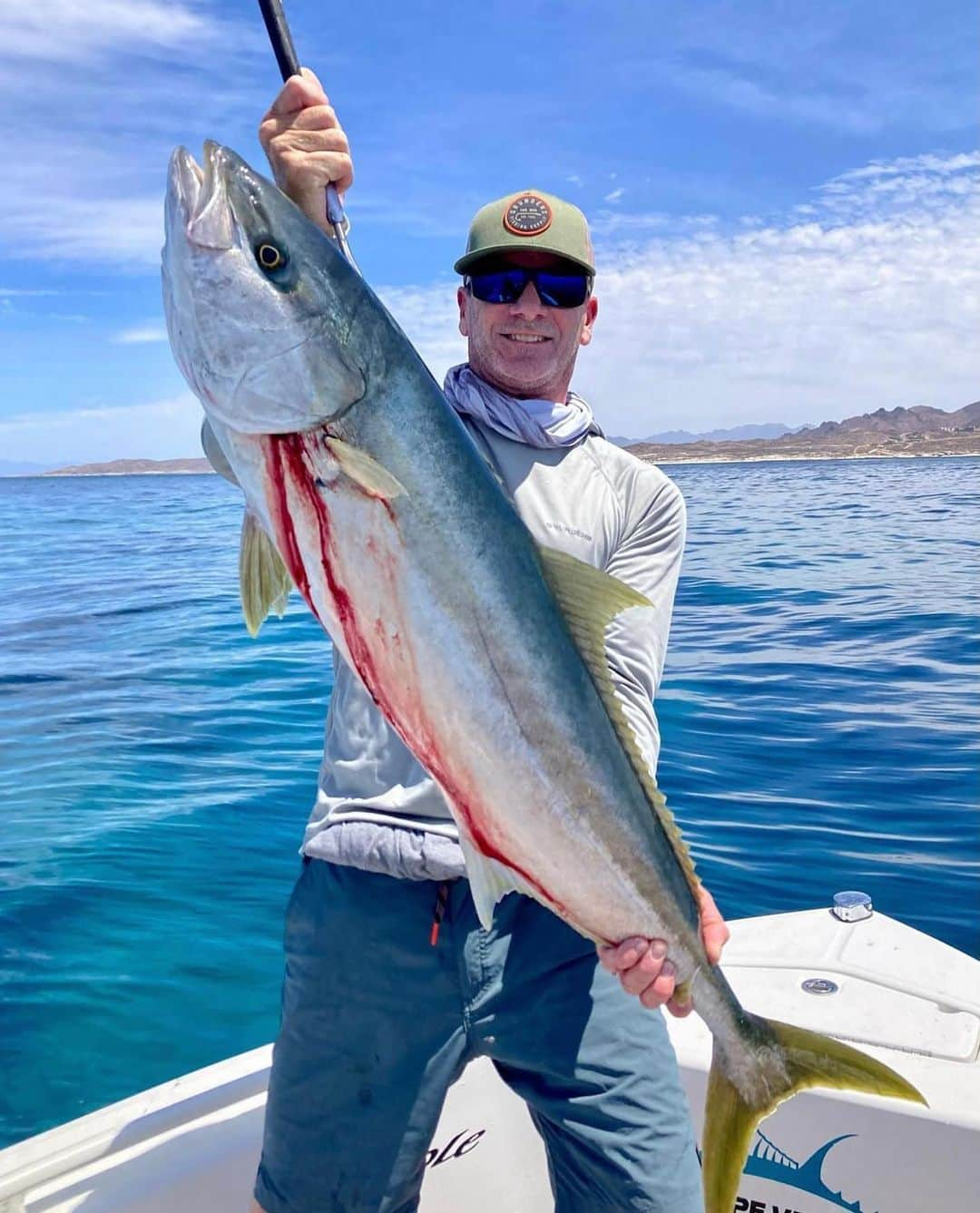 Electric_Fishingのインスタグラム：「Stoked South of The Boarder with @stokedonfishing .  #ElectricSunglasses #PolarizedSunglasses #StyleThatPerforms #ElectricFishing」