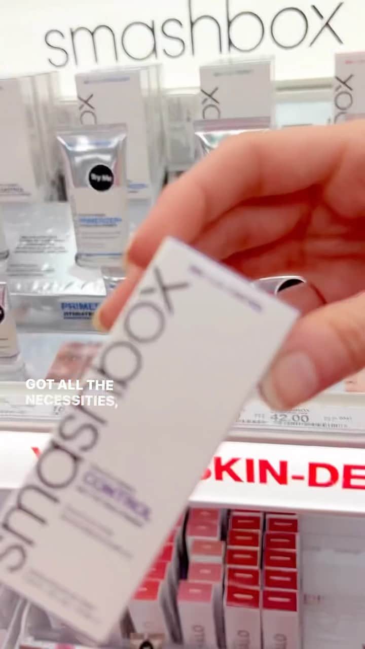 Smashboxのインスタグラム：「Brb adding primers to my basket irl at @ultabeauty at @target   Prep better + pack better with travel-size formulas to hydrate, illuminate, mattify, and color-correct. Shop now at @target @ultabeauty」