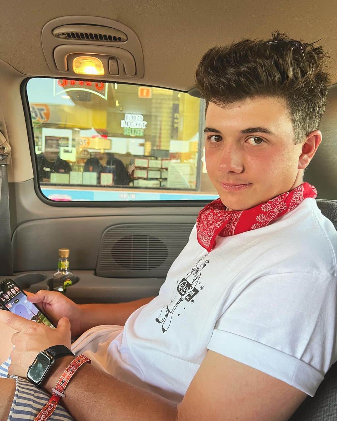 ブラッドリー・スティーブン・ペリーのインスタグラム：「I love you @stagecoach and I’m coming for you #stagecoach」