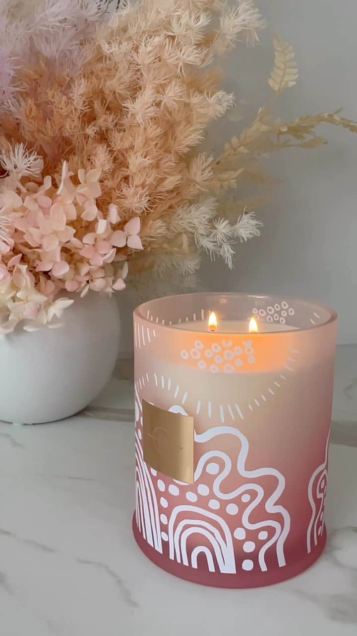 Shannonのインスタグラム：「AD @glasshousefragrances NEW #TouchTheSky collection is out now for Mother’s Day 🥰 It’s an eight piece collection with a brand new hero fragrance... Touch the Sky ☁️ which is a modern and fresh floral scent with Peony, Rose and Sweet Pea, and rounded with base notes of Sandalwood, Cedarwood and Musk 🤍 do you have a Mother’s Day tradition? #GlasshouseFragrances」