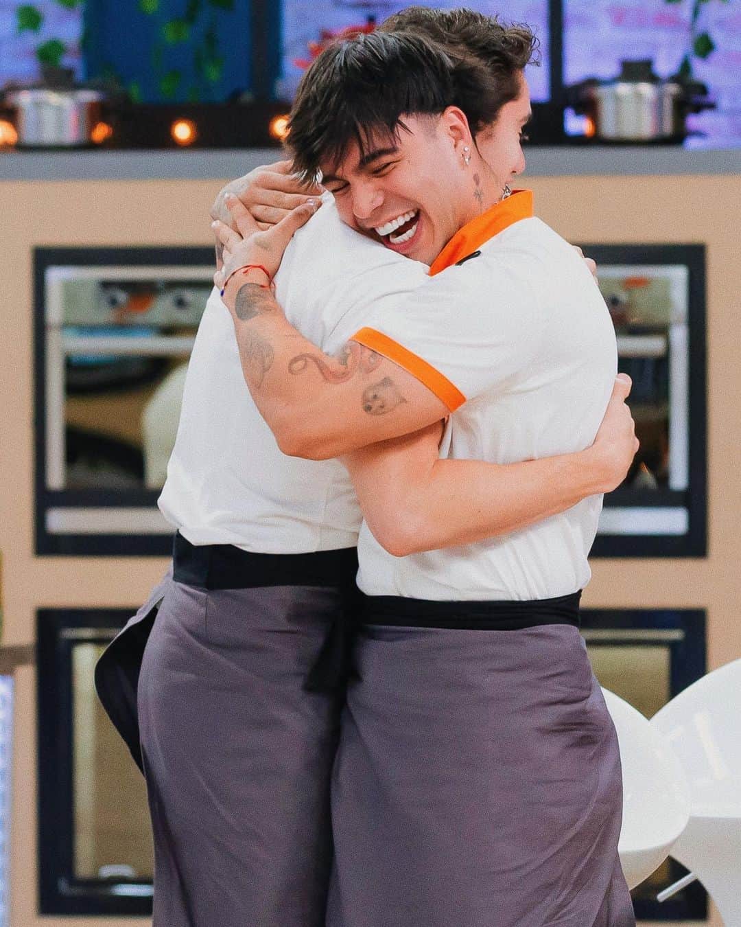 Sebastián Villalobosのインスタグラム：「GANAMOS EN EL CAPÍTULO 2 HPPPPP 😂😂🫶🏼✨」