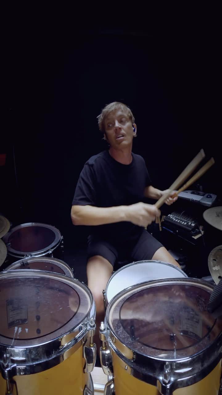 シェーン・ガラースのインスタグラム：「Need live drum tracks? DM me for rates 🕺  #shanegaalaas #pearldrums #zildjian #livedrumtracks #remo #vicfirth #crumbweststudios」
