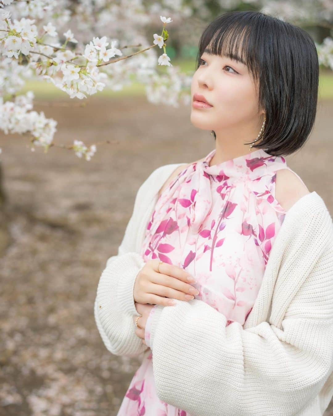 三宮つばきさんのインスタグラム写真 - (三宮つばきInstagram)「🌸🌸🌸  #お花見 #桜 #ポートレート #東京  #お花見コーデ #お花見スポット #お花見デート #お花見🌸  #桜 #さくら #cherryblossom #cherryblossoms #cherry」4月27日 13時45分 - tsubaki_s_cmore