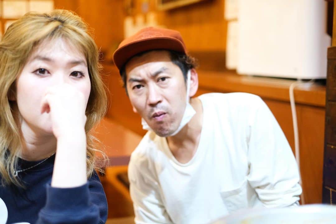 ケツさんのインスタグラム写真 - (ケツInstagram)「難波  #ツートライブ #周平魂 #たかのり #稲田 #ツートライブとライブ〜宴のニュアンス〜 #打ち上げ #みんな都合つかず稲田とケツだけ参加 #ツートライブのお2人の写真がエモすぎて編集しながら泣きそうになりました #面白くてカッコいい兄さん #もつ鍋 #ニュアンス #xf35mmf14r  #xt30ii #無断転載禁止」4月27日 14時01分 - ketsu_shachou