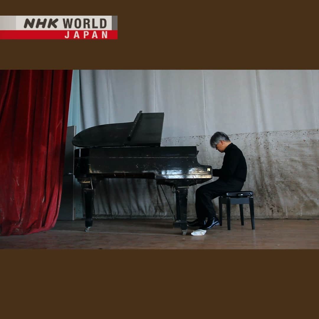 NHK「WORLD-JAPAN」さんのインスタグラム写真 - (NHK「WORLD-JAPAN」Instagram)「In the years following the 2011 Great East Japan Earthquake, renowned musician and composer Sakamoto Ryuichi transformed a tsunami-damaged school piano into an enduring piece of music and visual art. 🎹 He was a frequent visitor to the Tohoku disaster area where he was involved in repairing and replacing musical instruments in schools. He also formed an orchestra with students from affected communities.🎼  The journey of the piano overlapped with Sakamoto’s throat cancer diagnosis in 2014. In his honor this program, which first aired in 2018, will be available until June 12, 2023 . 👉 Watch｜Tsunami Piano: Ryuichi Sakamoto's Tohoku Discovery｜Free On Demand｜NHK WORLD-JAPAN website.👀 . 👉Tap in Stories/Highlights to get there.👆 . 👉Follow the link in our bio for more on the latest from Japan. . 👉If we’re on your Favorites list you won’t miss a post. . . #ryuichisakamoto #sakamotoryuichi #坂本龍一 #tsunamipiano #isyourtime #async #zure #miyagi #greateastjapanearthquake #東北ユースオーケストラ #japanmusic #japanart #installationmusic #ymo #yellowmagicorchestra #tohoku #nhkworldjapan #japan」4月28日 6時00分 - nhkworldjapan