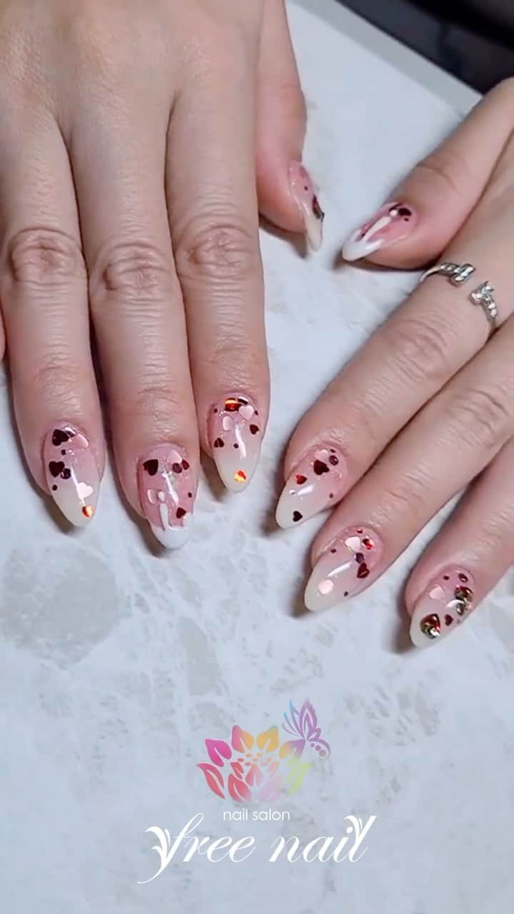 free nail フリーネイルのインスタグラム：「. お客様ネイル💅🏻🪷 . いちごミルクグラデーション🍓🥛💗 . 大人ラブリーネイル🍓🥛💗 . ご来店ありがとうございました🙇🏻‍♀️🙇🏻‍♀️🙇🏻‍♀️💗 . #ネイルアート #ジェルネイル #ネイルサロン #大阪ネイルサロン #ネイルデザイン #ネイルチェンジ #グラデーションネイル #ハートネイル #立体ネイル #ホログラムネイル #ピンクネイル #ホワイトネイル #デザインネイル #トレンドネイル #大人ネイル #ラブリーネイル #春ネイル #springnails #nailsart #nailsdid #美甲 #日式美甲 #日式美甲胶 #日本美甲师 #日本美甲老师 #美甲上课 #日本胶 #フリーネイル #freenail」