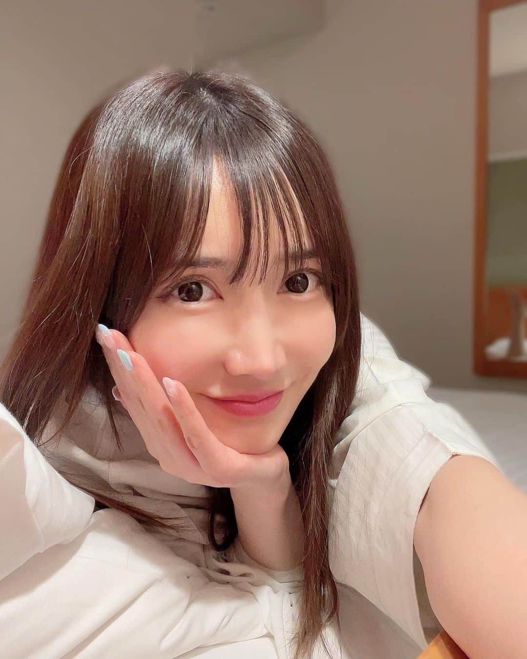 高森ゆなさんのインスタグラム写真 - (高森ゆなInstagram)「🌙 𓂃 𝐺𝑜𝑜𝑑 𝑛𝑖𝑔ℎ𝑡 👼🏻𓂃𓈒𓏸 . . .  #goodnight #パジャマ #パジャマ女子  #グラビア #グラビアアイドル  #アイドル  #お姉さん  #model #portrait  #japanesegirl #fashion #cute #pj #fashionphotography #asiangirls  #sexy #likes4like #likesforlike #rinda #かわいい  #ファインダー越しの私の世界  #撮影会 #撮影会モデル #写真好きな人と繋がりたい #カメラ好きな人と繋がりたい #被写体 #被写体モデル #셀카 #좋아요반사  #뷰티」4月28日 0時05分 - yuna_takamori