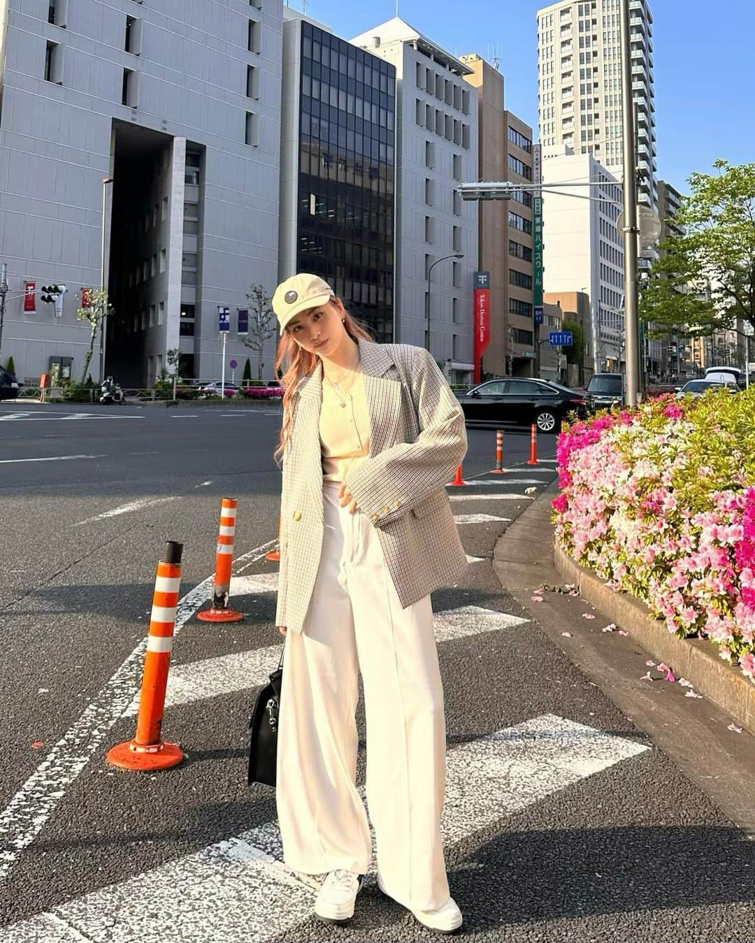 金谷鞠杏さんのインスタグラム写真 - (金谷鞠杏Instagram)「ーーーーーーーーーーーーーー Hi ⁡ 周りの人が自分の人生を応援してくれて すごく可愛がってくれて、 愛されているなぁと感じる日々。 ⁡ 恩を返したいなと、 その人たちを幸せにしたいなという切なる想い。 ⁡ 明日も楽しみながら頑張ります。 皆さんも今日一日お疲れ様でした☺️🌸」4月28日 0時20分 - mariannu_official