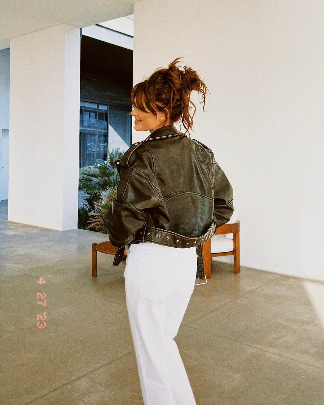 Caroline Receveurさんのインスタグラム写真 - (Caroline ReceveurInstagram)「Leather jacket, velvet heart 😚」4月28日 0時26分 - carolinereceveur